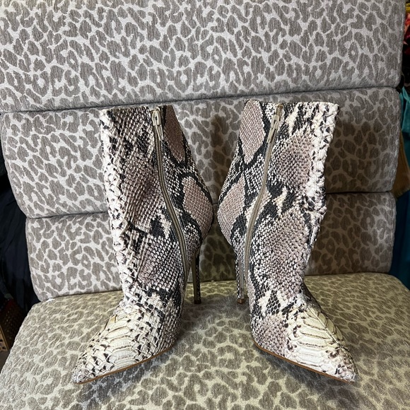 Booties - Picture 4 of 6